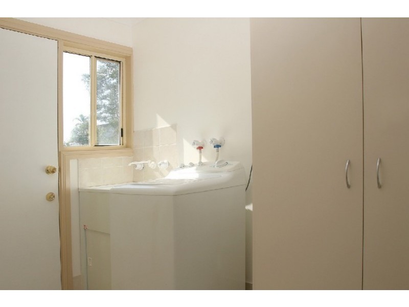 2 Currell Close, Malua Bay NSW 2536