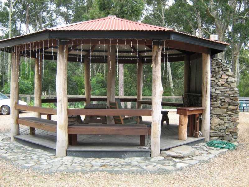 2 Currell Close, Malua Bay NSW 2536