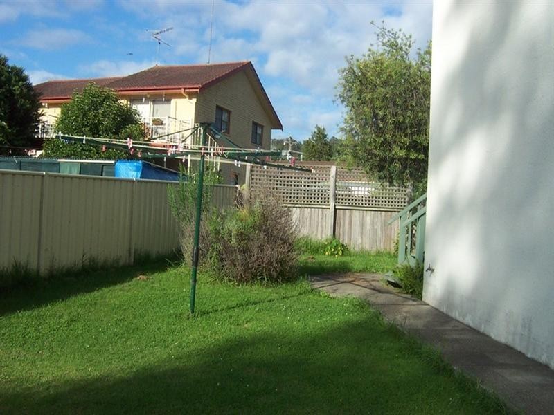 2/4 Cook Avenue, Surf Beach NSW 2536