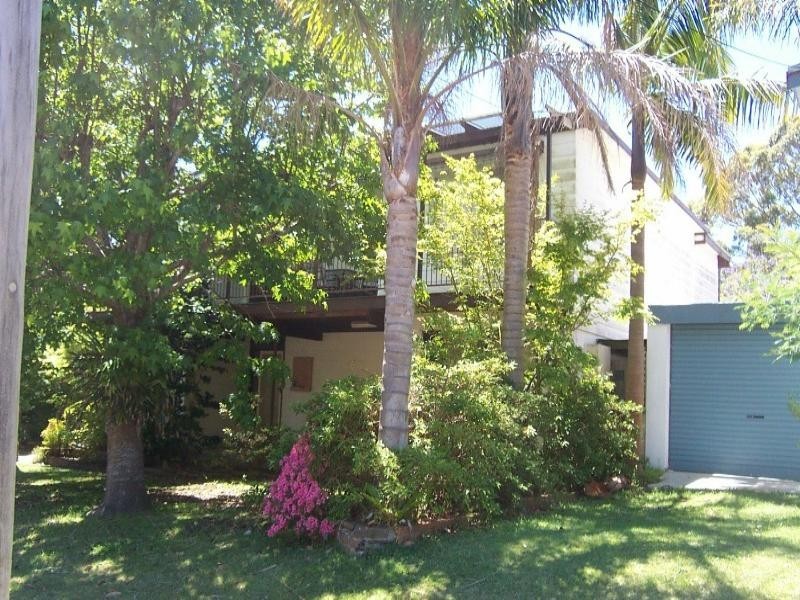 68 Lakeside Drive, South Durras NSW 2536