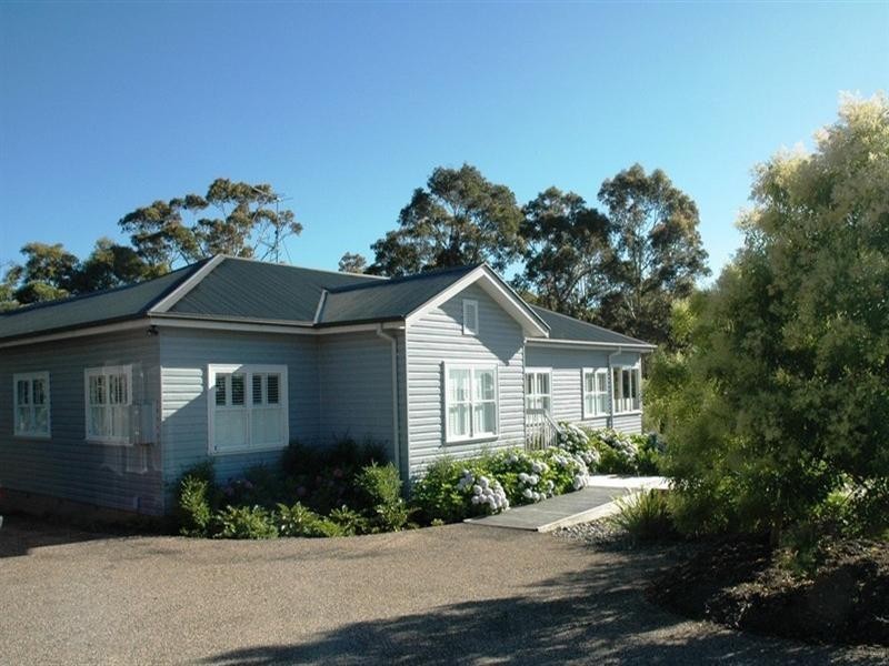 110 Vista Avenue, Batemans Bay NSW 2536