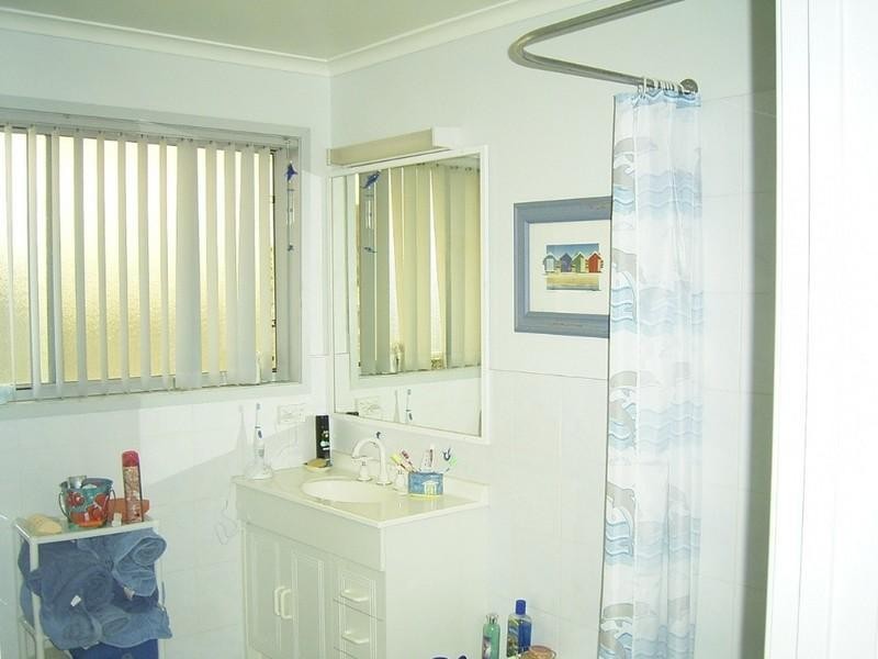 2/51 Cook Avenue, Surf Beach NSW 2536