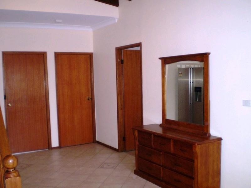 100 Country Club Drive, Catalina NSW 2536