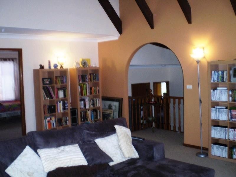 100 Country Club Drive, Catalina NSW 2536