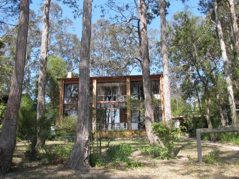 35 Annetts Parade, Mossy Point NSW 2537