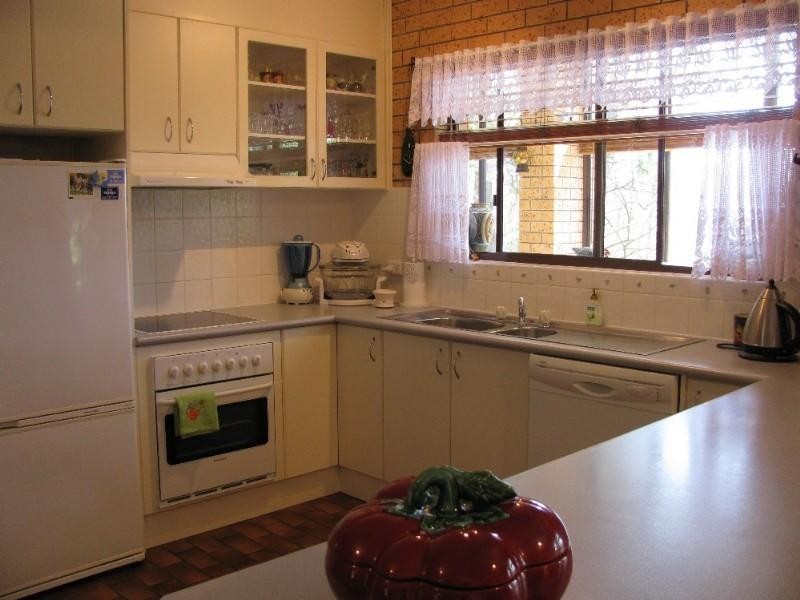 35 Annetts Parade, Mossy Point NSW 2537