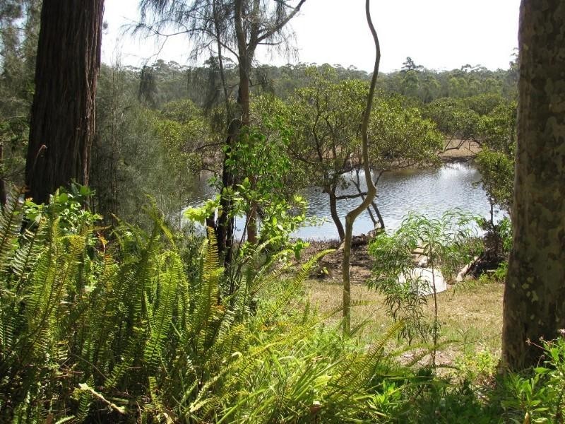 35 Annetts Parade, Mossy Point NSW 2537
