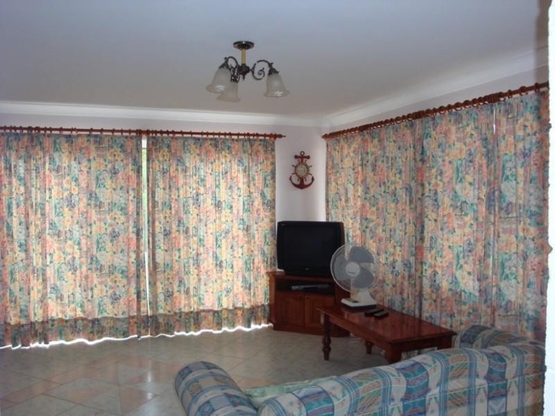 1/24 Ocean Road, Batehaven NSW 2536