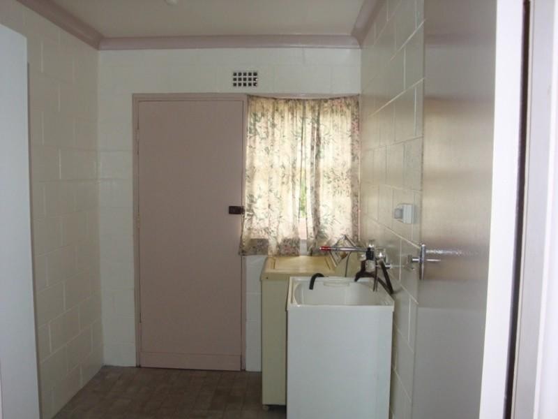 1/24 Ocean Road, Batehaven NSW 2536