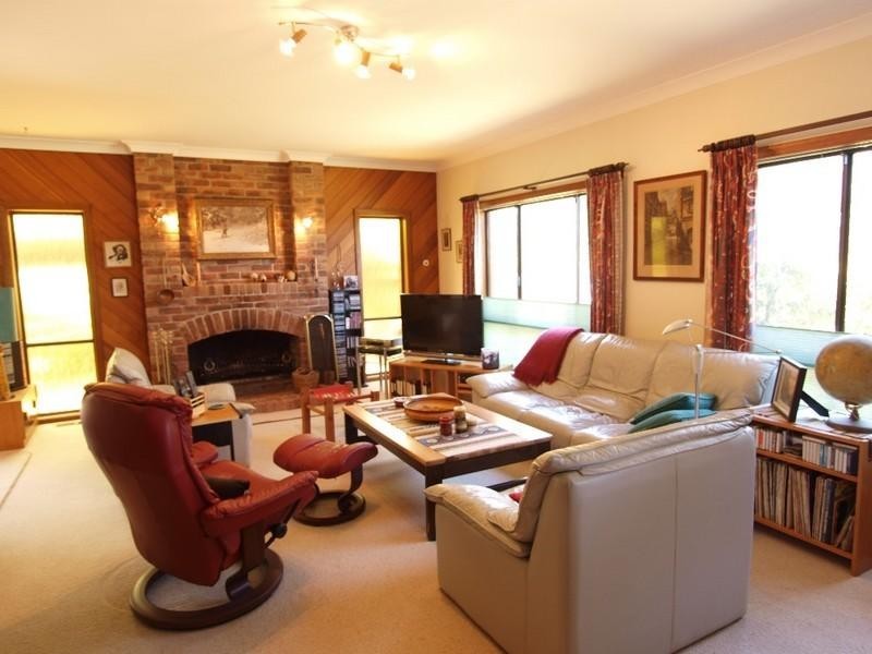 56 Cook Avenue, Surf Beach NSW 2536