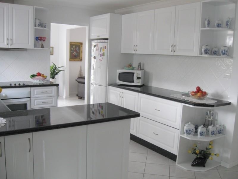 2a Barbara Crescent, Denhams Beach NSW 2536