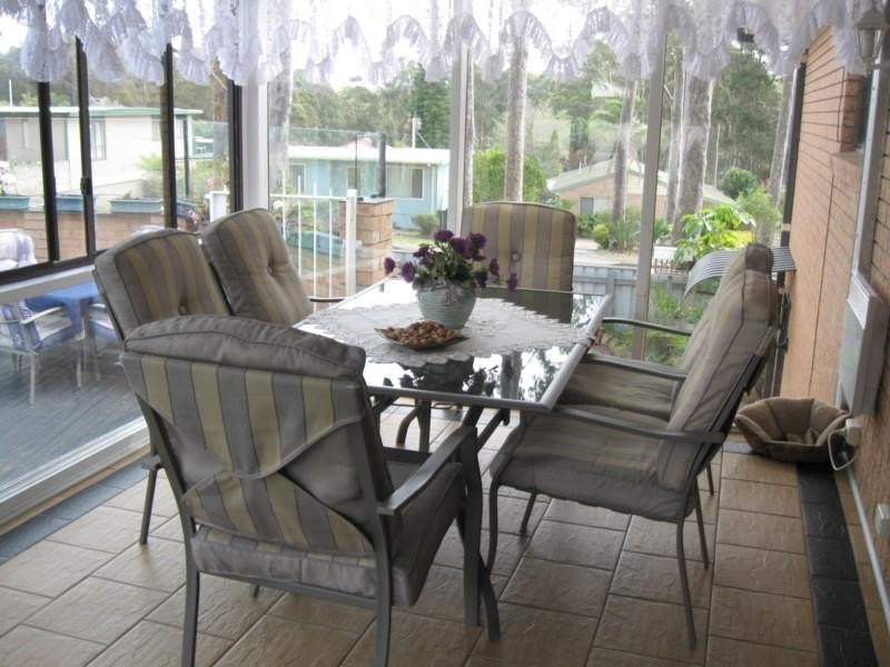 2a Barbara Crescent, Denhams Beach NSW 2536