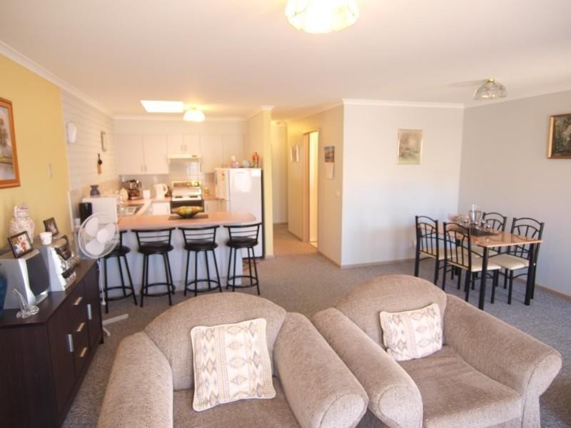 4/5 Drinnan Close, Surf Beach NSW 2536