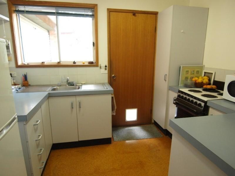 1/3 Drinnan Close, Surf Beach NSW 2536