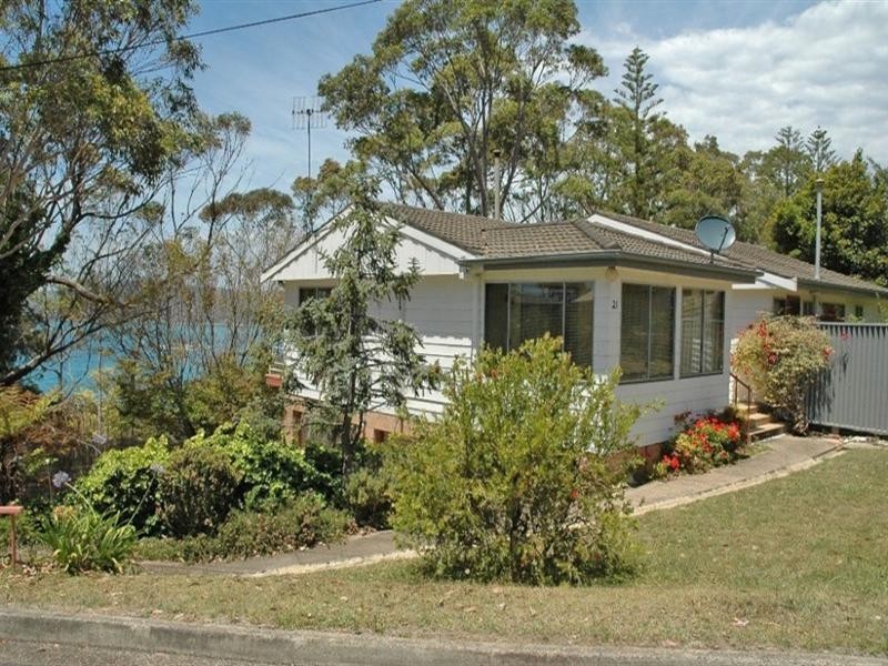 21 Barbara Avenue, Denhams Beach NSW 2536