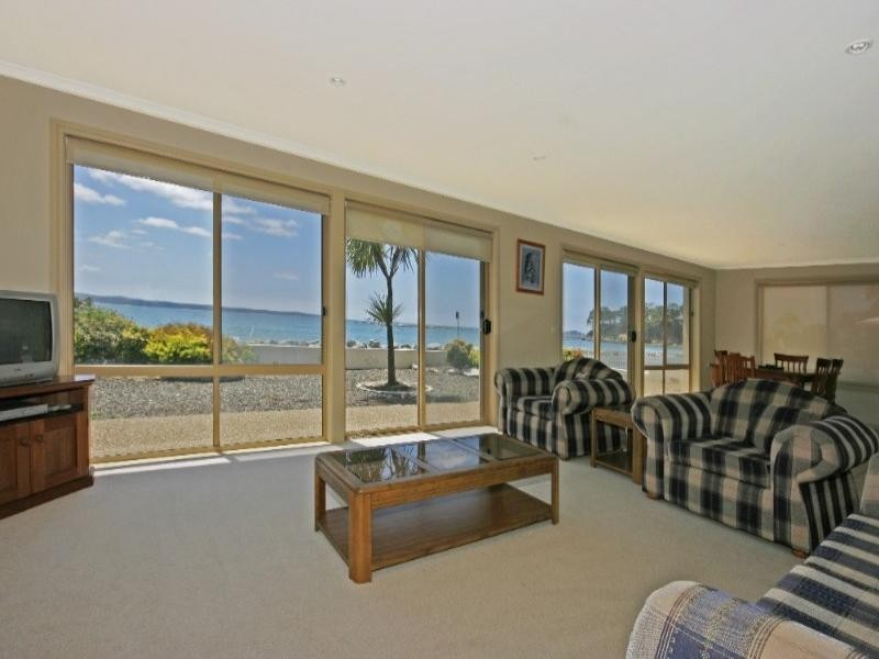 1/380 Beach Road, Batehaven NSW 2536