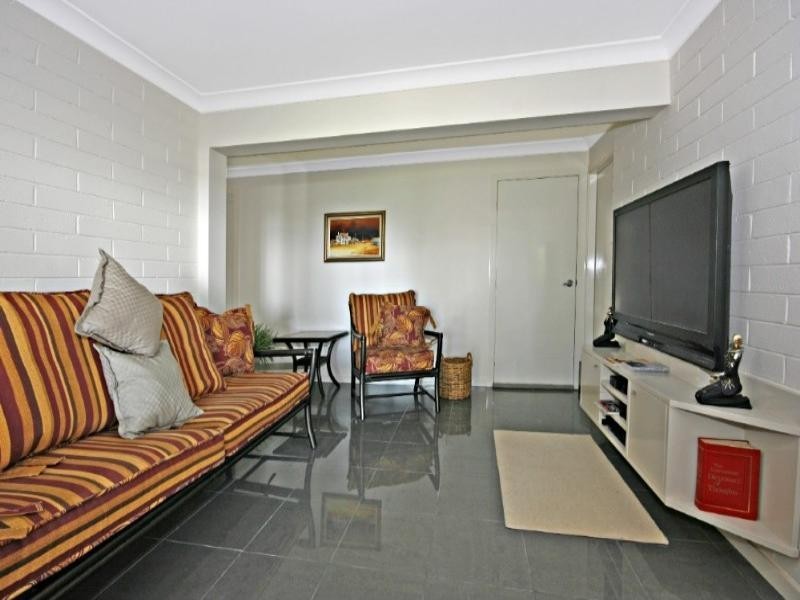 674 Beach Road, Surf Beach NSW 2536