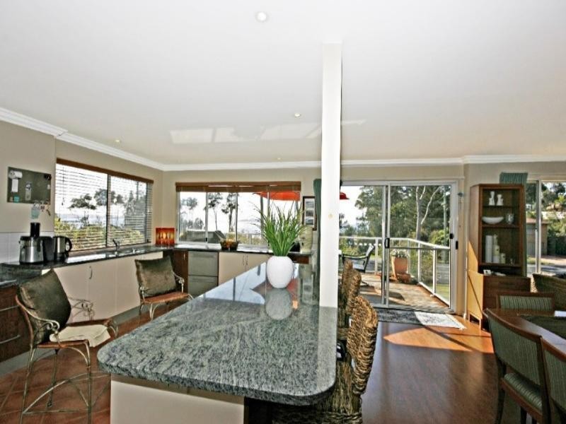 674 Beach Road, Surf Beach NSW 2536