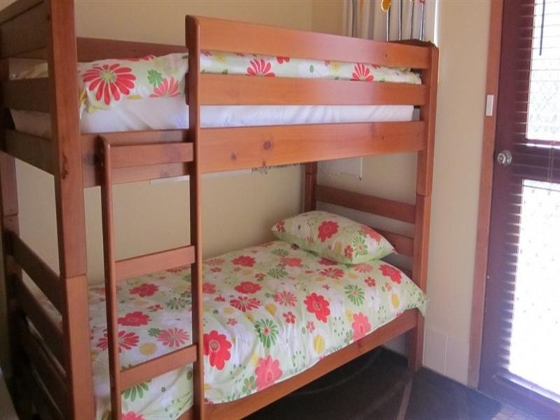 2/12 Matthew Parade, Batehaven NSW 2536