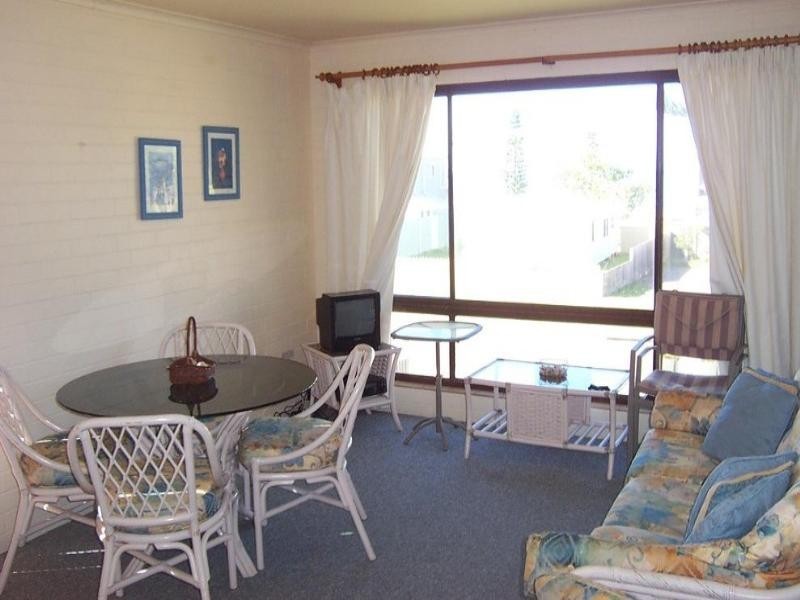 2/13 Sandy Place, Long Beach NSW 2536