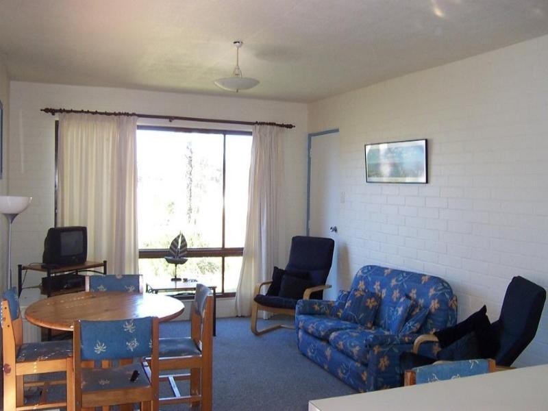 2/13 Sandy Place, Long Beach NSW 2536