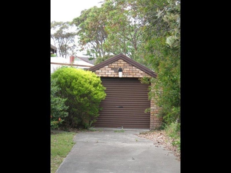 48 Grant Street, Broulee NSW 2537