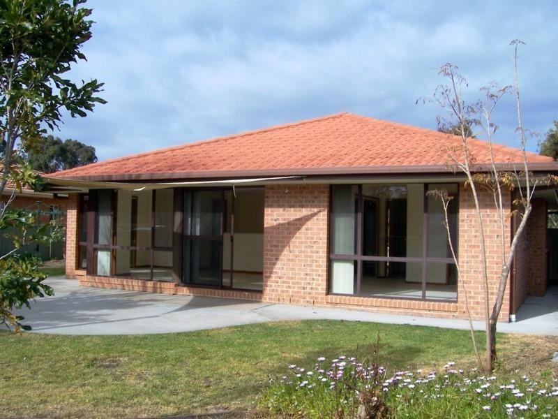 5 Suzanne Way, Broulee NSW 2537