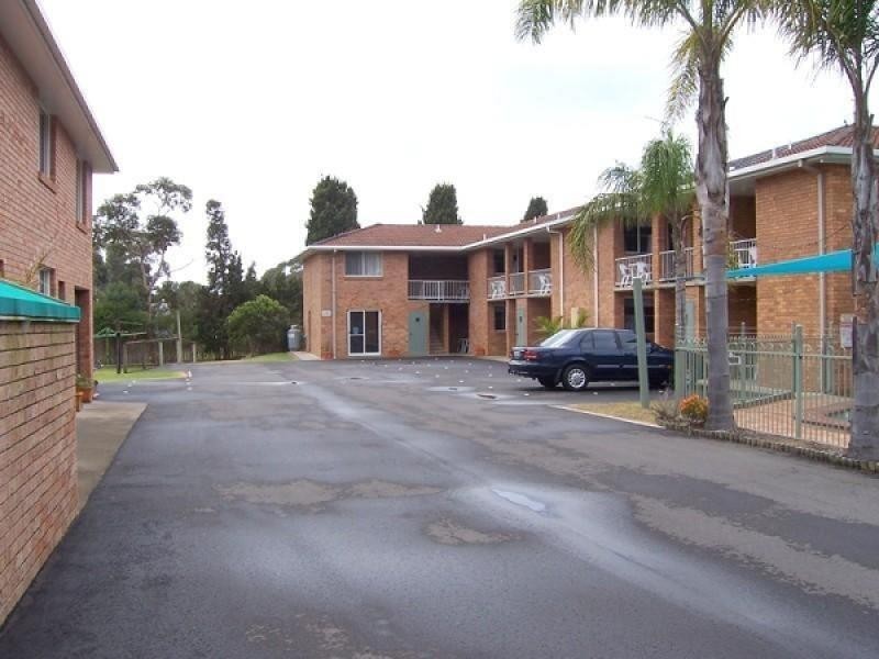 18 Imlay Street, Broulee NSW 2537