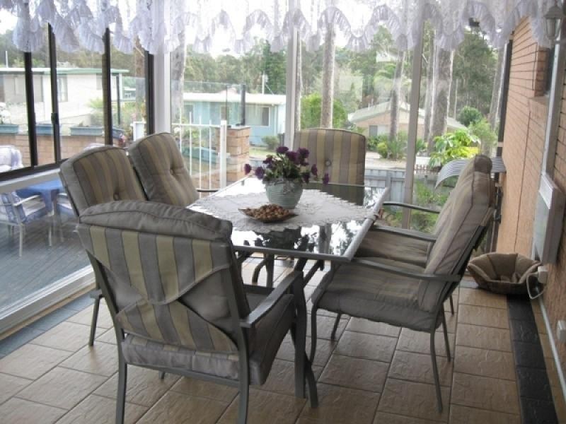 2a Barbara Crescent, Denhams Beach NSW 2536
