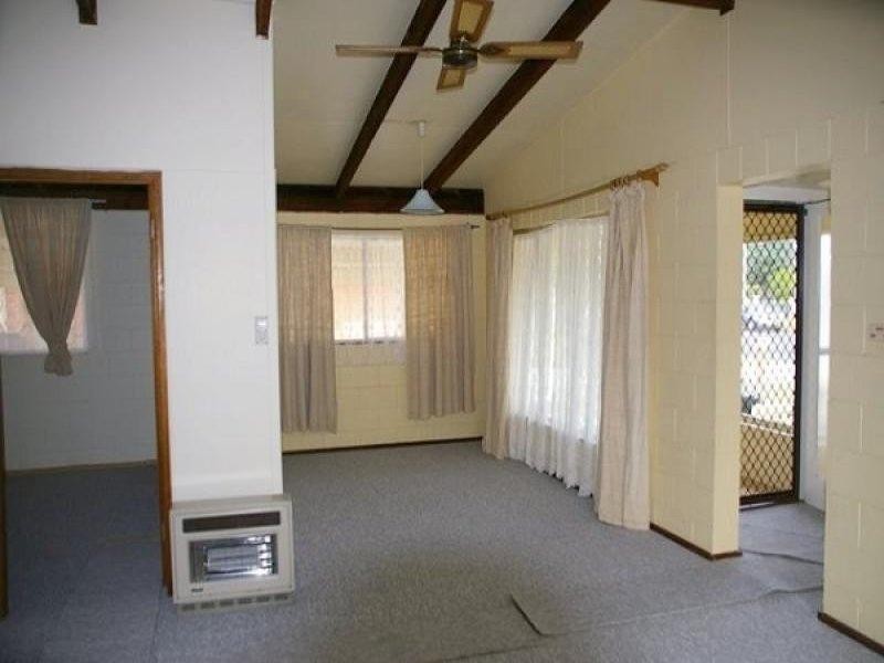 40 Ainslie Parade, Tomakin NSW 2537