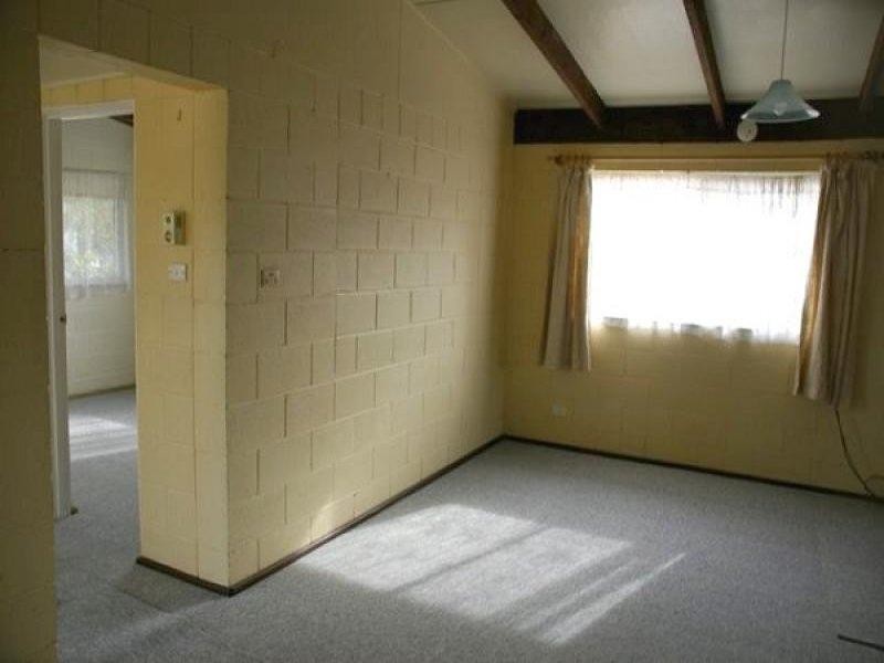 40 Ainslie Parade, Tomakin NSW 2537