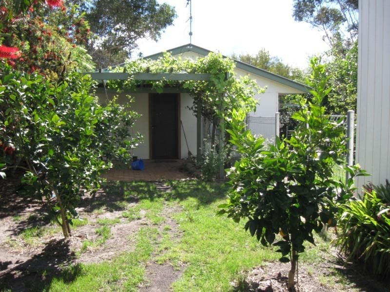 9 Banksia Street, Broulee NSW 2537