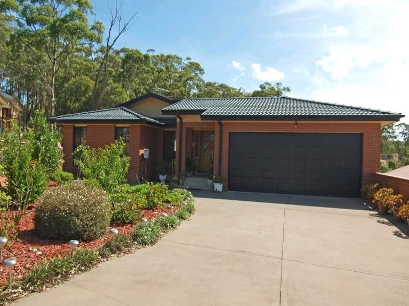 13 Rosemary Close, Malua Bay NSW 2536