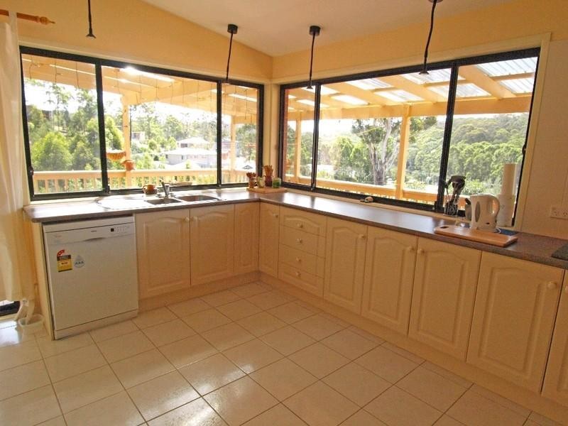 13 Rosemary Close, Malua Bay NSW 2536