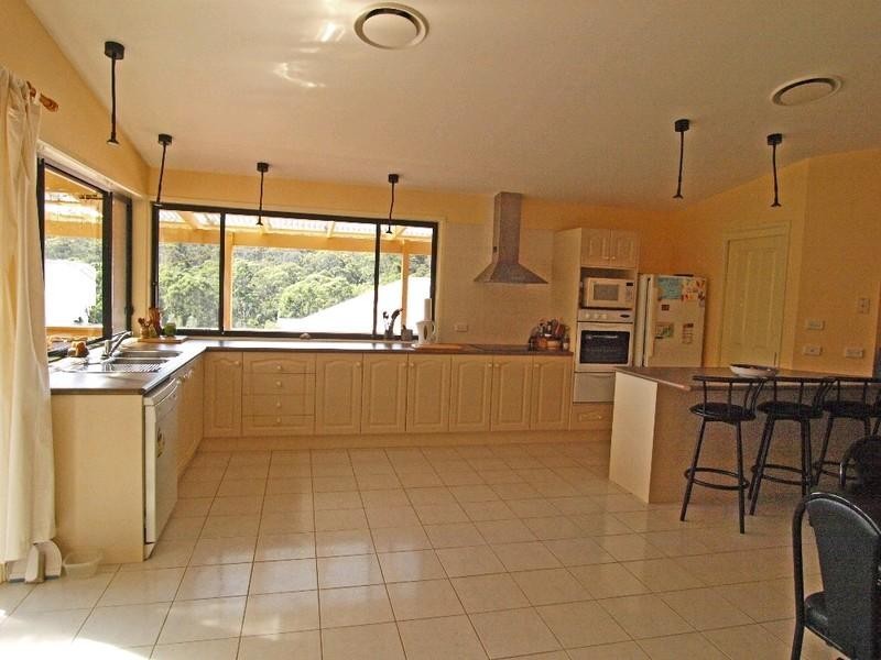 13 Rosemary Close, Malua Bay NSW 2536