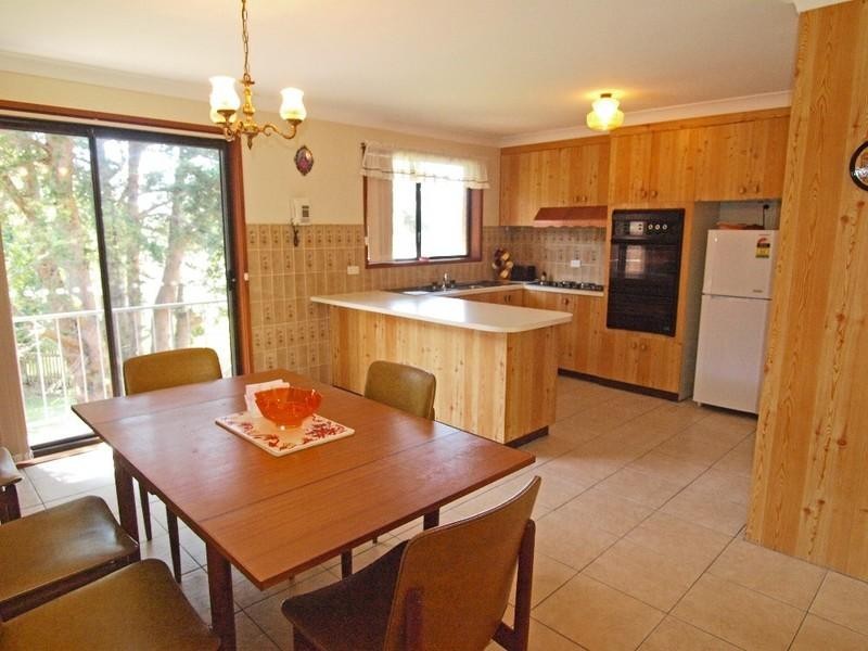 52 Pacific Road, Surf Beach NSW 2536