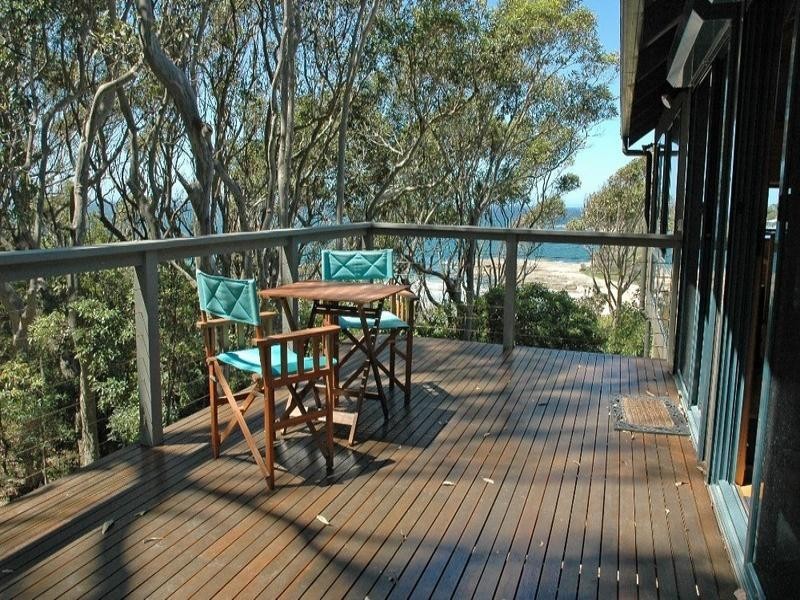 8 Cooks Crescent, Rosedale NSW 2536