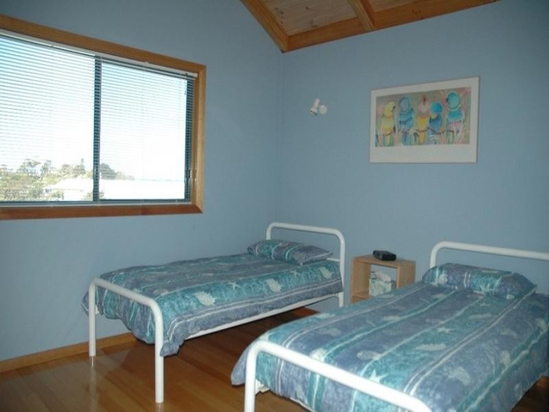 8 Cooks Crescent, Rosedale NSW 2536