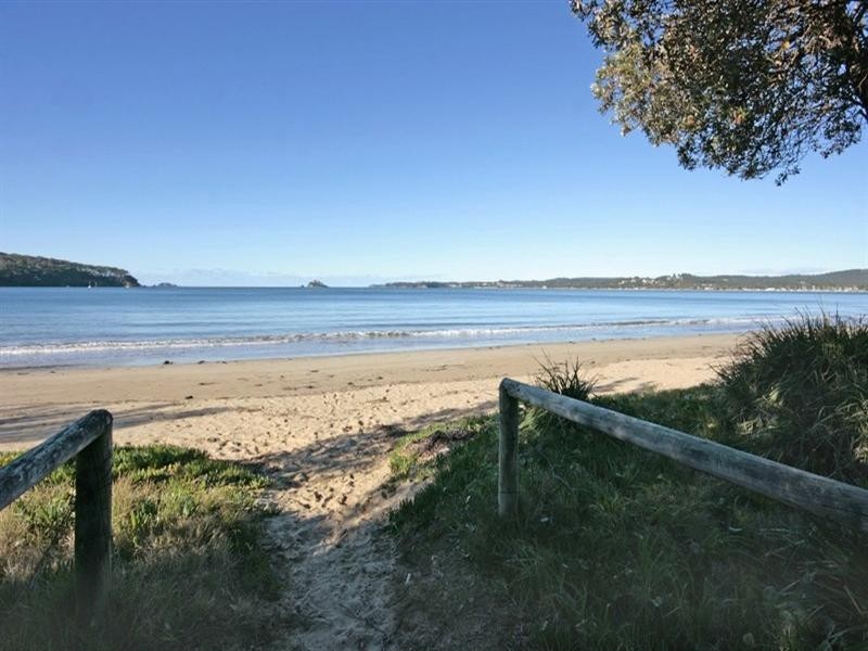 13 Myamba Parade, Surfside NSW 2536