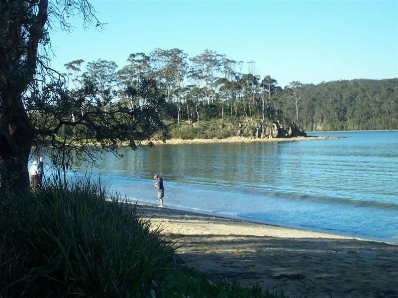 13 Myamba Parade, Surfside NSW 2536