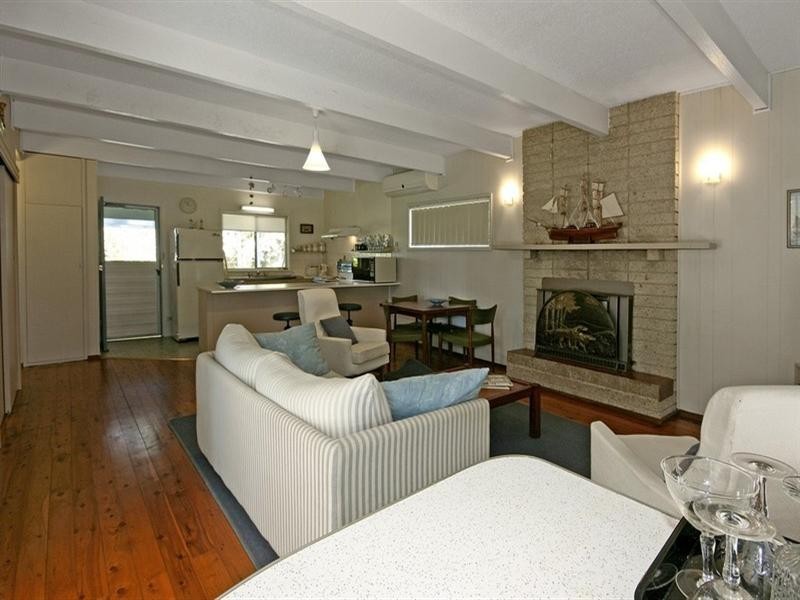 247 Annetts Parade, Mossy Point NSW 2537