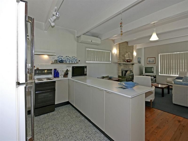 247 Annetts Parade, Mossy Point NSW 2537