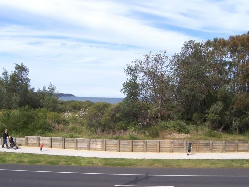 Unit 1/91 Coronation Drive, Broulee NSW 2537