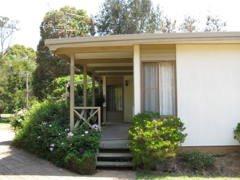 38 Hilmer Avenue, Mossy Point NSW 2537