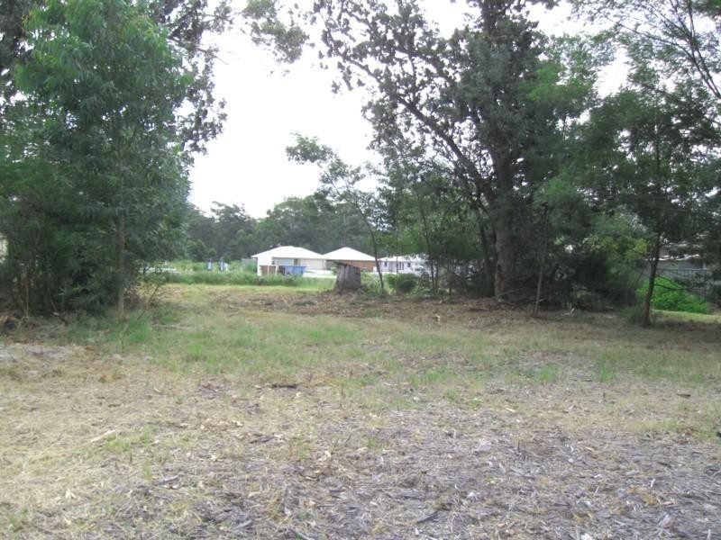 8 Suzanne Way, Broulee NSW 2537