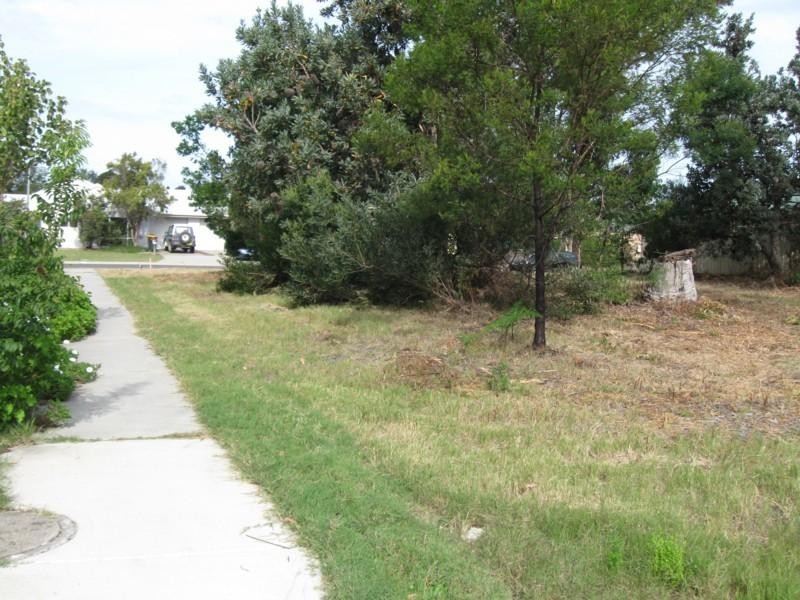 8 Suzanne Way, Broulee NSW 2537