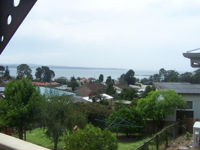 33 Calton Road, Batehaven NSW 2536