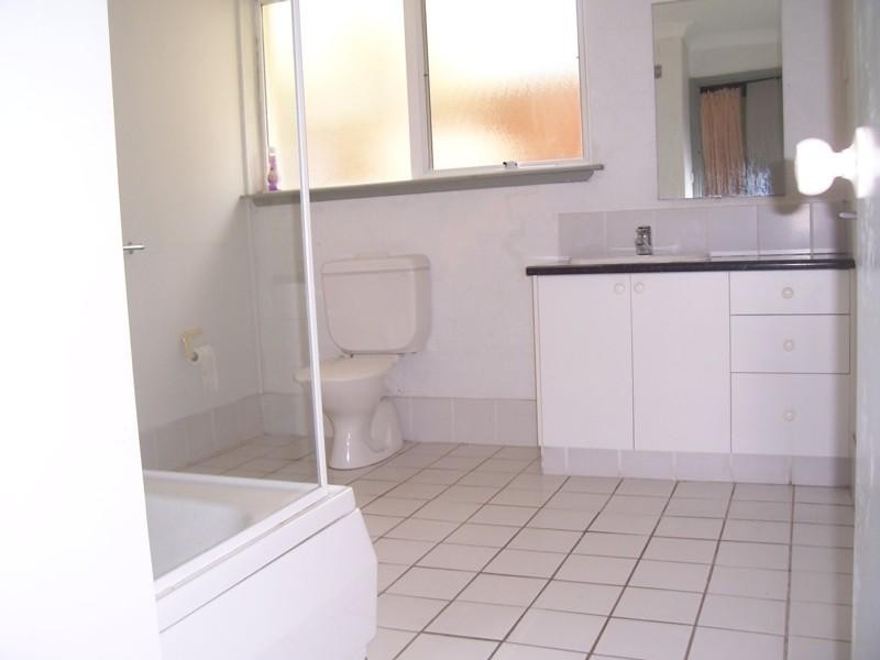 2/12 River Road, Mossy Point NSW 2537