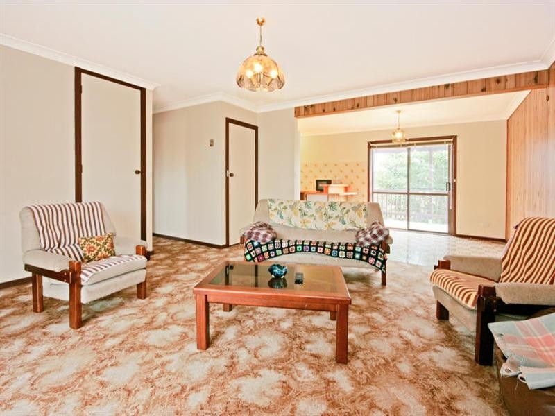 27 Wallaringa Street, Surfside NSW 2536