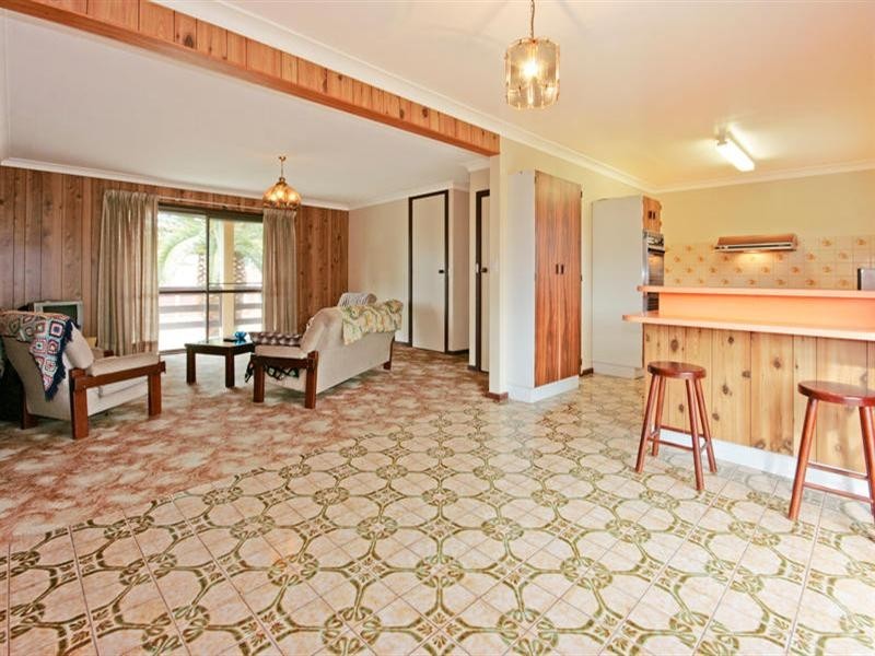 27 Wallaringa Street, Surfside NSW 2536